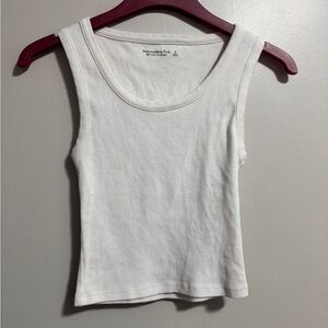Abercrombie & Fitch Basic White Tank Woman’s Size S
